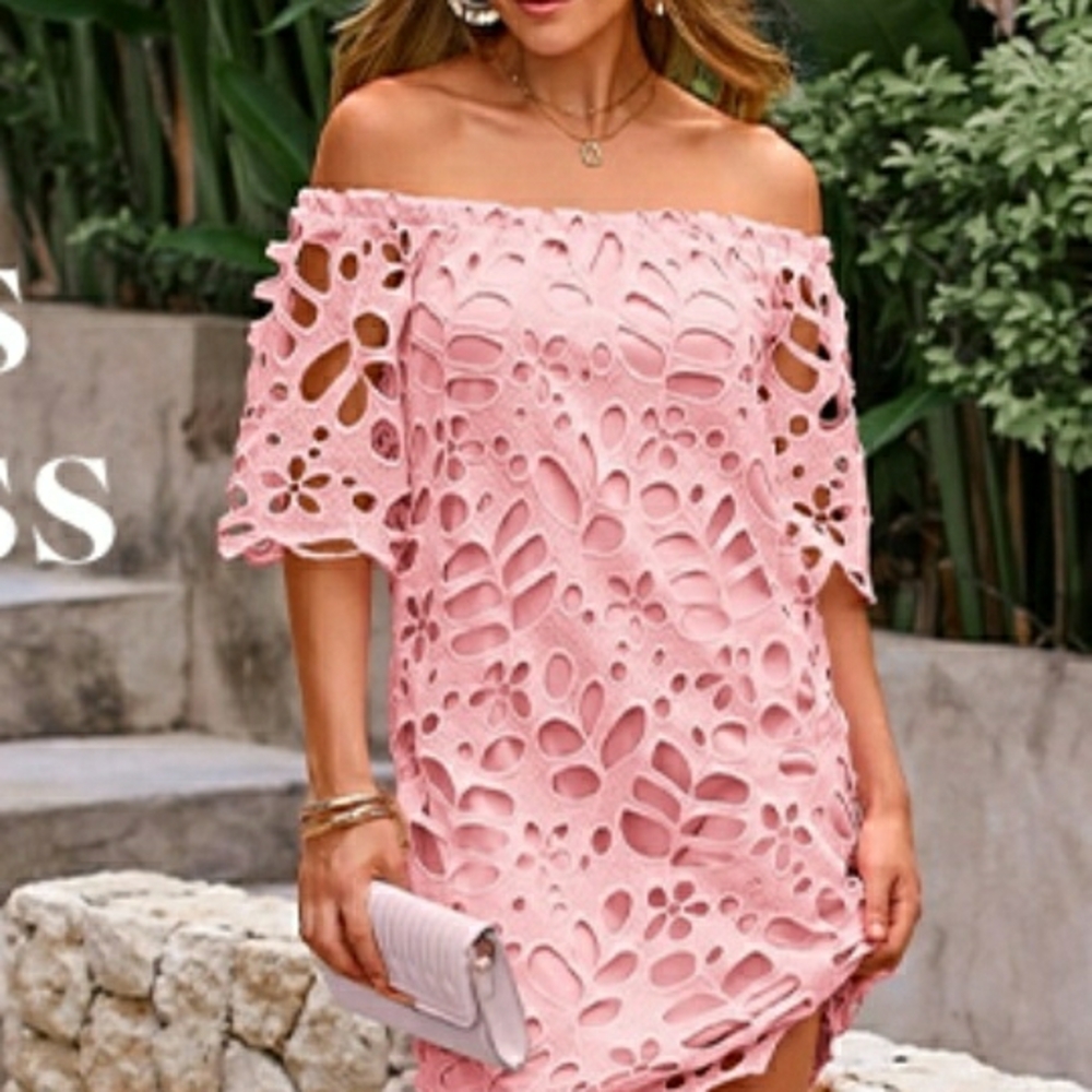 Chic Pink Off-Shoulder Lace Mini Dress